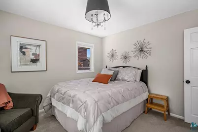 102 Northfield St, Duluth, MN 55803 - Photo 15