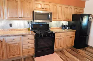 806 N 7th St, Virginia, MN 55792 - Photo 7