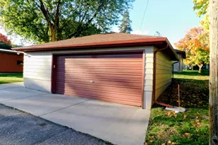 806 N 7th St, Virginia, MN 55792 - Photo 3