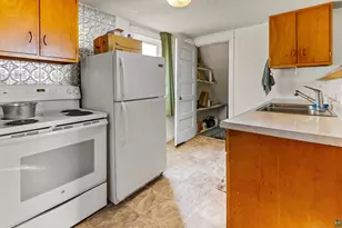 16 Sunnyside St, Duluth, MN 55808 - Photo 9