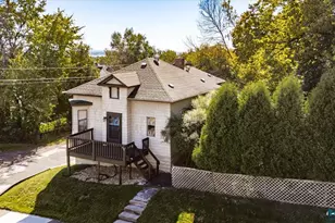 617 N 24th Ave W, Duluth, MN 55806 - Photo 1