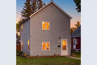 310 14th Ave W, Ashland, WI 54806 - Photo 1