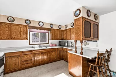 534 N 61st Ave W, Duluth, MN 55807 - Photo 19