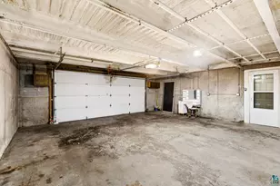 1424 E Skyline Pkwy, Duluth, MN 55802 - Photo 79