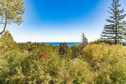 1424 E Skyline Pkwy, Duluth, MN 55802 - Photo 53
