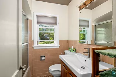 909 N 49th Ave E, Duluth, MN 55804 - Photo 19
