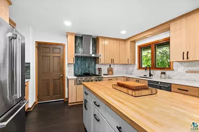 3601 E Superior St, Duluth, MN 55804 - Photo 9