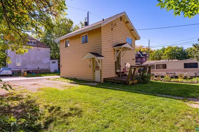 212 S 8th St, Virginia, MN 55792 - Photo 35