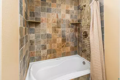 2126- L205 Water St #L205, Duluth, MN 55812 - Photo 33