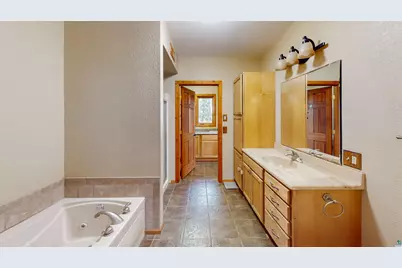 425 South Shore Dr, Grand Marais, MN 55604 - Photo 11
