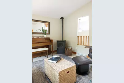 650 Leicester Ave, Duluth, MN 55803 - Photo 5