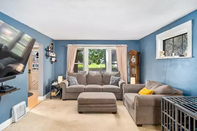 214 S 61st Ave W, Duluth, MN 55807 - Photo 3