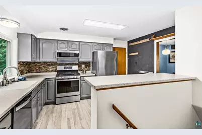 3810 E 4th St, Duluth, MN 55804 - Photo 15