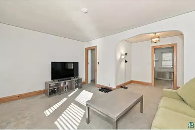 5811 Glenwood St, Duluth, MN 55804 - Photo 5