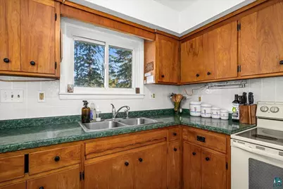 35 E Niagara St, Duluth, MN 55811 - Photo 7