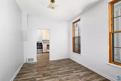 1125 E 4th St, Duluth, MN 55805 - Photo 7