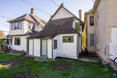 1125 E 4th St, Duluth, MN 55805 - Photo 33