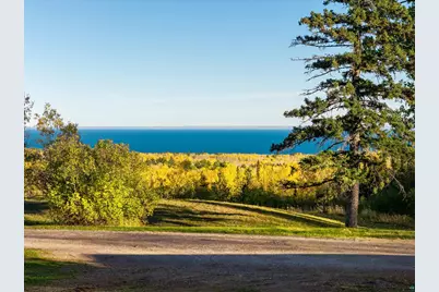 5751 Bergquist Rd, Duluth, MN 55804 - Photo 3