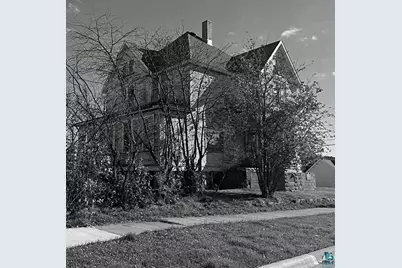 106 E Harvey St, Ely, MN 55706 - Photo 3