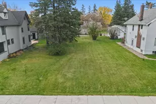 40 Laurel Ave, Superior, WI 54880 - Photo 1