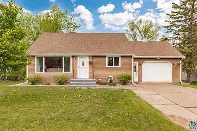 2344 Hutchinson Rd, Duluth, MN 55811 - Photo 1