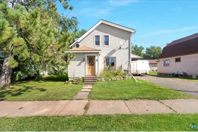 5025 E 1st St, Superior, WI 54880 - Photo 1