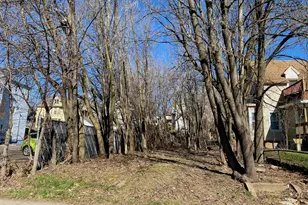 2221 W 3rd St, Duluth, MN 55806 - Photo 1