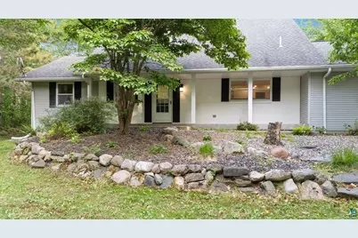 318 Viking Dr, Hoyt Lakes, MN 55750 - Photo 1