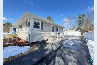 2231 Kelly Ave, Cloquet, MN 55720 - Photo 1