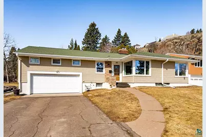 915 Northland Ave, Duluth, MN 55804 - Photo 1