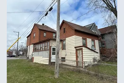 412 Monroe St, Eveleth, MN 55734 - Photo 1