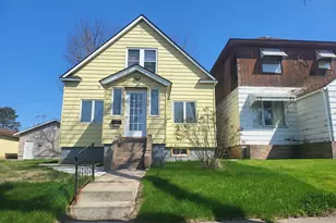 621 Hayes St, Eveleth, MN 55734 - Photo 1