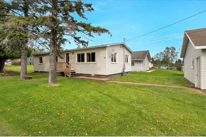 1632 9th Ave, Two Harbors, MN 55616 - Photo 1