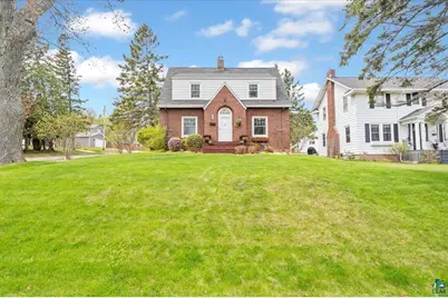 2801 E 1st St, Duluth, MN 55812 - Photo 1