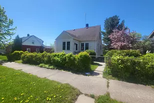 111 E Nebraska Ave, Gilbert, MN 55741 - Photo 1