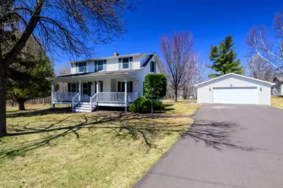 335 E Willow St, Duluth, MN 55811 - Photo 1