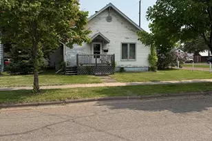 322 Prentice Ave, Ashland, WI 54806 - Photo 1