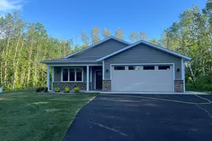 5036 W Arrowhead Rd, Hermantown, MN 55811 - Photo 1