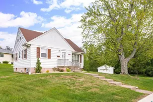 3424 Woodland Ave, Duluth, MN 55803 - Photo 1