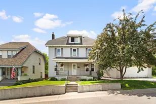 7 Marine Ct, Duluth, MN 55808 - Photo 1