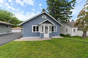 2420 Piedmont Ave, Duluth, MN 55811 - Photo 1