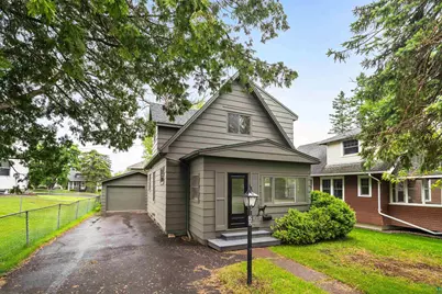 22 S 54th Ave E, Duluth, MN 55804 - Photo 1