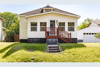 334 Lake Ave, Cloquet, MN 55720 - Photo 1