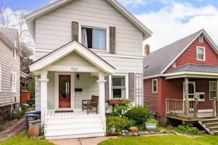 1524 E 7th St, Duluth, MN 55812 - Photo 1