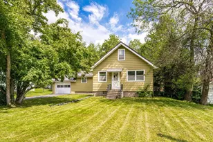 714 N Arlington Ave, Duluth, MN 55811 - Photo 1