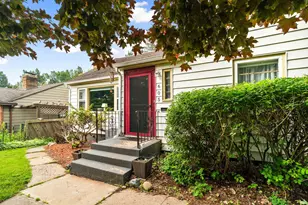 605 N 34th Ave E, Duluth, MN 55804 - Photo 1