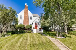 21 Snelling Ave, Duluth, MN 55812 - Photo 1