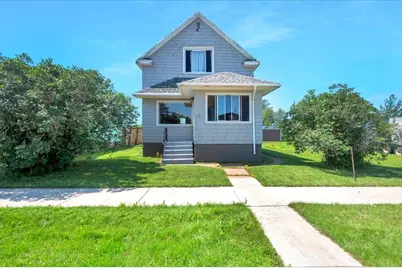 1121 Cedar Ave, Superior, WI 54880 - Photo 1