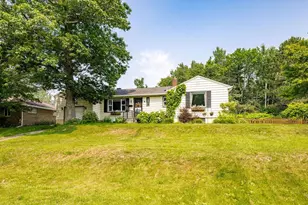 407 Sparkman Ave, Duluth, MN 55803 - Photo 1