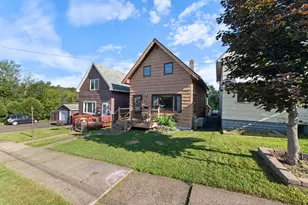 129 W Quince St, Duluth, MN 55811 - Photo 1